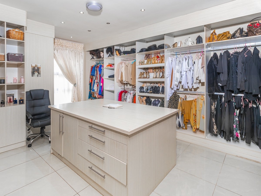 4 Bedroom Property for Sale in Xanadu North West